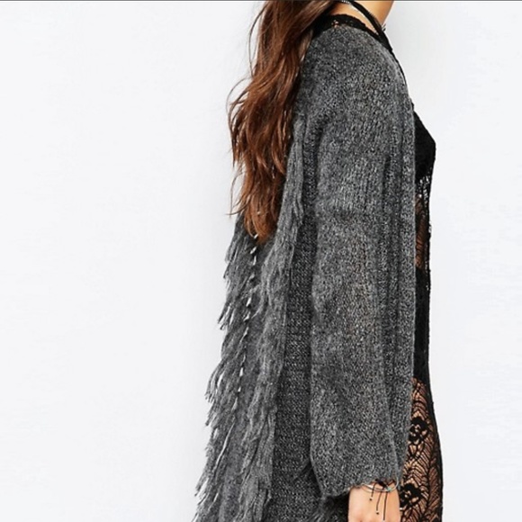 ASOS' LIRA MAXI FESTIVAL CARDIGAN WITH TASSELS - Picture 4 of 8